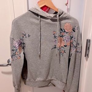 Y2K grey cropped hoodie with pink and purple floral embroidery